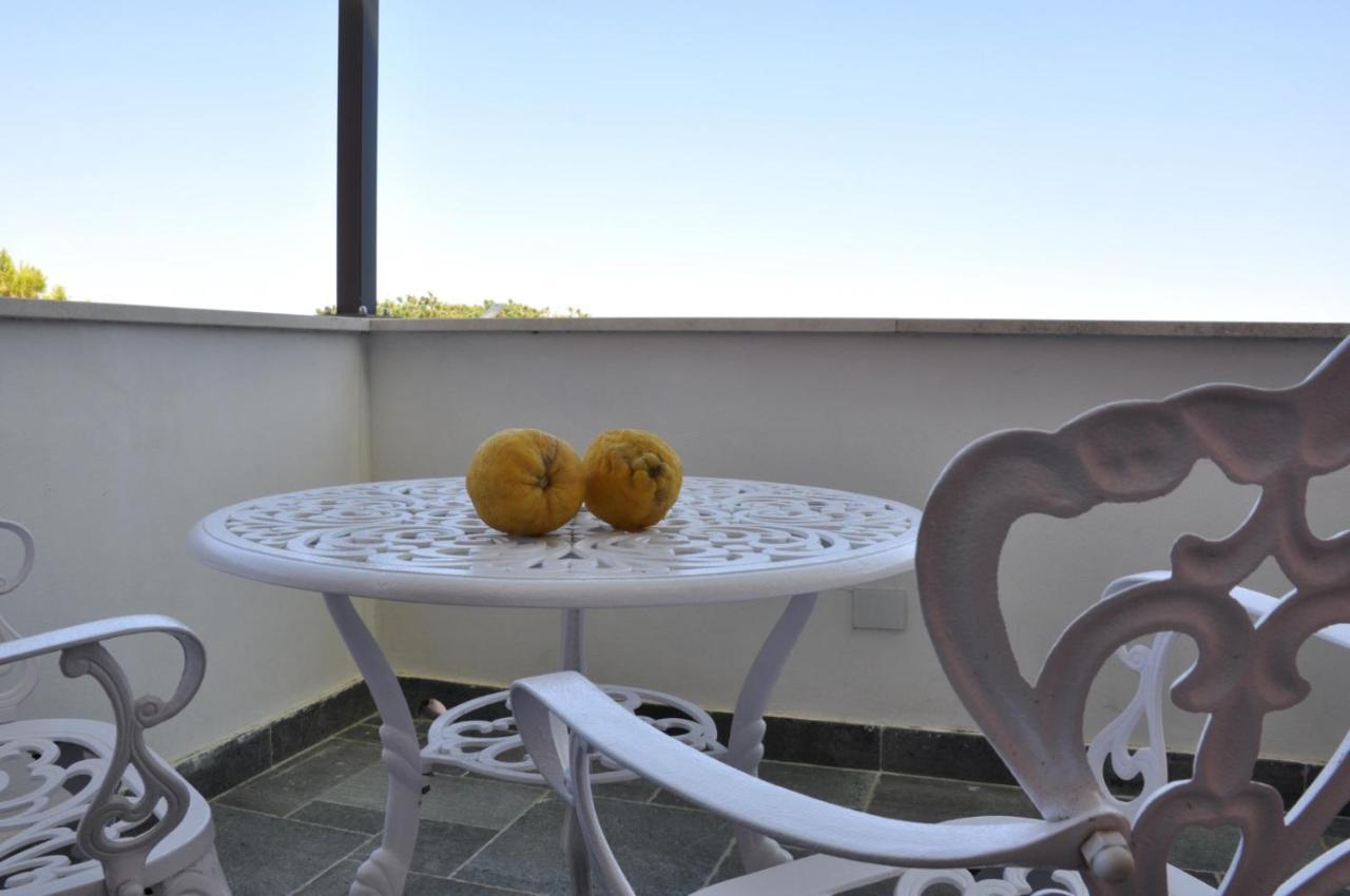 Calise Guest House Прочида Екстериор снимка