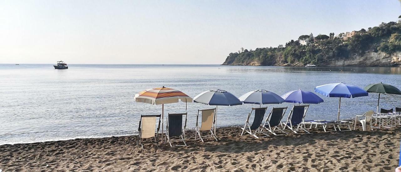 Calise Guest House Прочида Екстериор снимка
